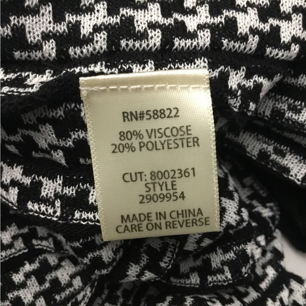 MAX STUDIO DRESS - Picture 4 of 16